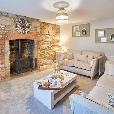 Host & Stay - Sion Hall Cottage アニック エクステリア 写真
